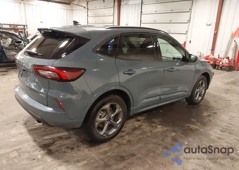 2023 Ford Escape St-Line z USA, uszkodzony, nr VIN 1FMCU9MN5PUA02028